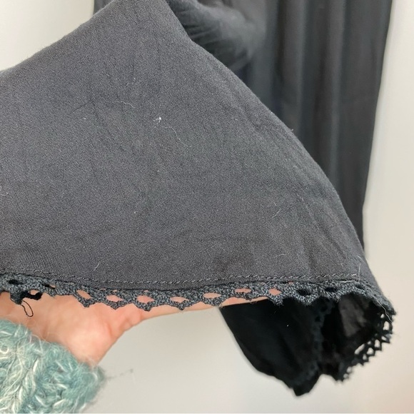 Wilfred • Allier Embroidered Shift Dress Black - Picture 8 of 11